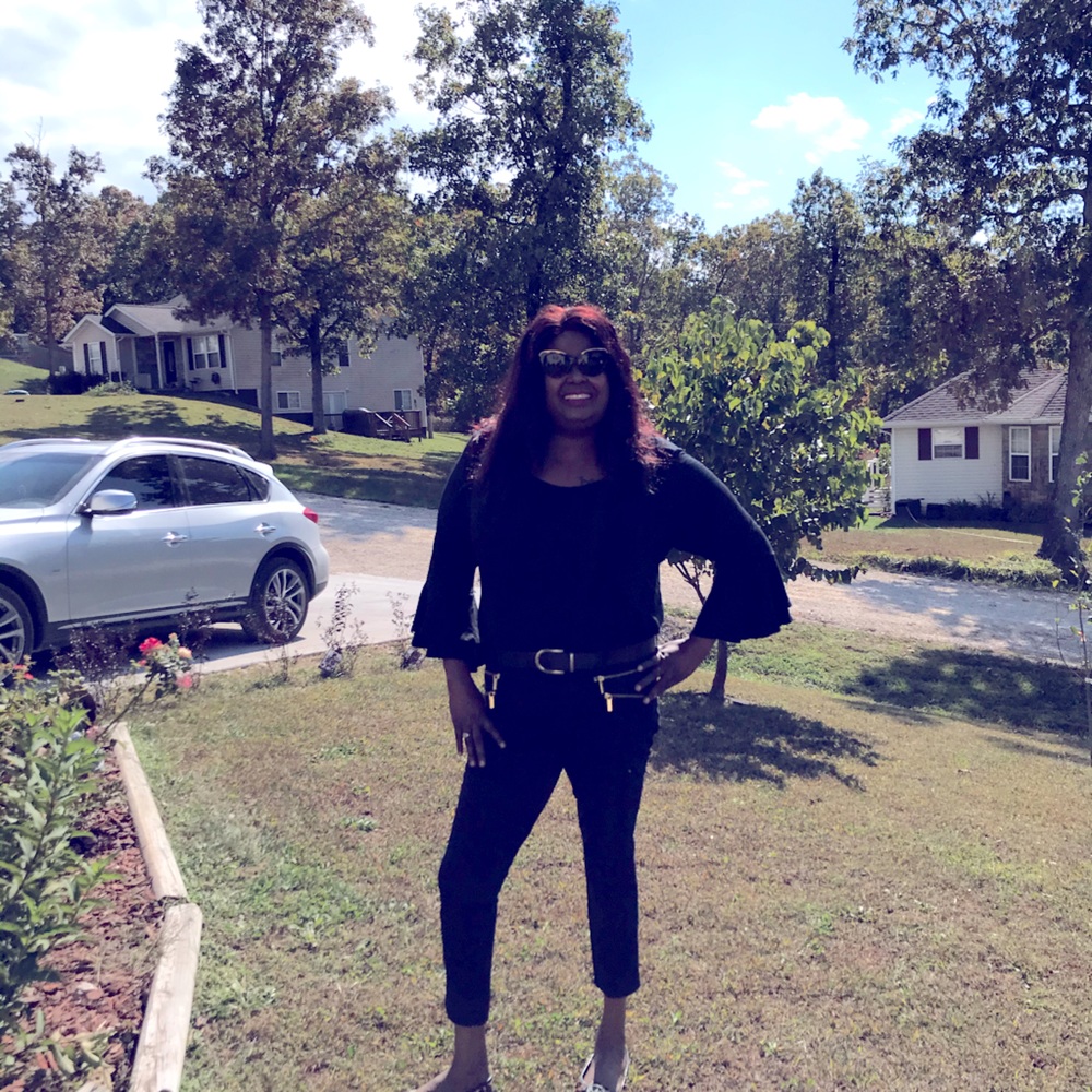 Meet your Posher, Stella. Fun loving. Honest.